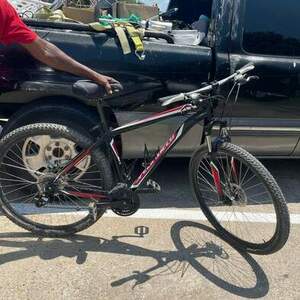 2013 Specialized Hardrock Disc 29 Black and Red