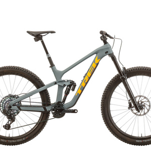 2022 Trek Slash Blue