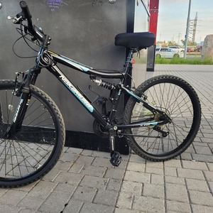 Nakamura Solano6.5 Black, Blue, and White