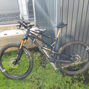 2023 YT Jeffsey Black