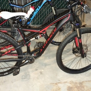 2014 Specialized Camber 29 Black and Red