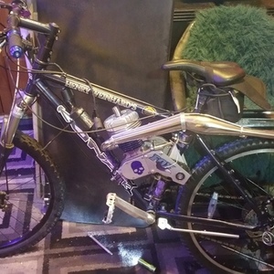 2004 Kona HENRY WEINHARDS PROMOTIONS Purple, Silver or Gray, and Yellow or Gold
