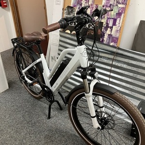 Magnum Bikes Metro 750 White
