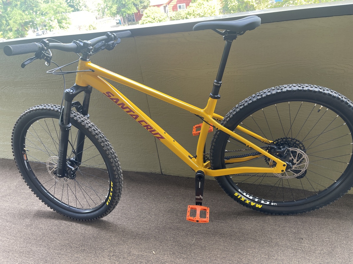 2024 Santa Cruz Chameleon 8