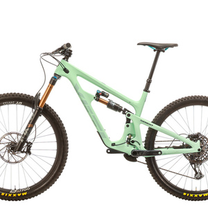 2023 Yeti SB160 Green