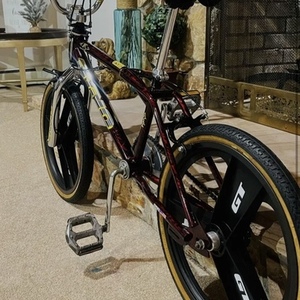 1997 Dyno Air Purple and Yellow or Gold