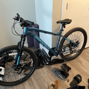 2022 Diamondback 6061 T6 Heat Treated Aluminum Frame Blue