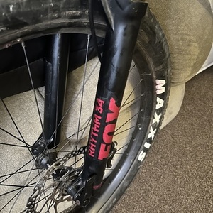 2022 SCOTT Spark plus Silver, gray or bare metal