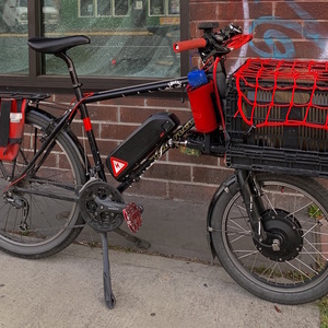 2010 Kona Smoke CycleTruck Electric Cargo Conv cargo bike (front storage) Black and Red