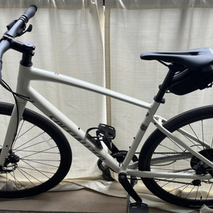 Specialized Sirrus A1 White