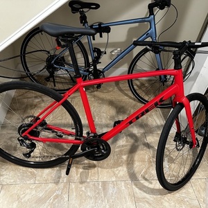 2022 Trek FX 2 Disc Gen 3 Red