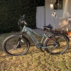 2024 Aventón Level 2 Blue and Black