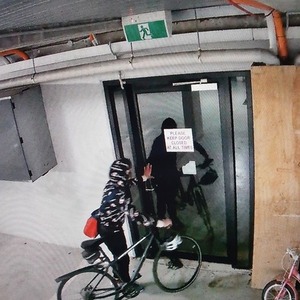 Giant Seek 3 Black and Silver, gray or bare metal