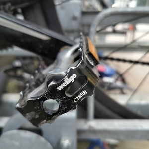 Boardman Bikes ADV 8.6 Silver, gray or bare metal