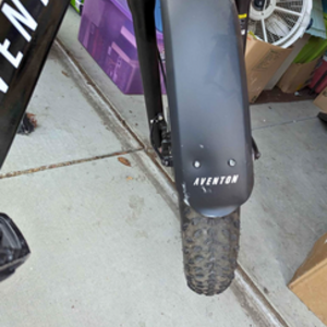 Aventón Aventure Black and Yellow or Gold