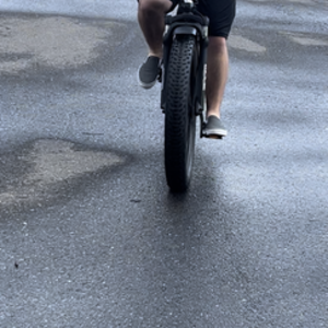 Aventón Aventure Black and Yellow or Gold