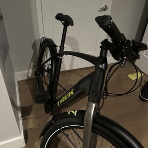 2021 Trek Allant+ 8S Silver, gray or bare metal