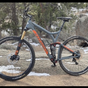 2016 Niner Rip 9 Carbon Silver, gray or bare metal