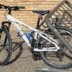 2014 Trek Skye White, Teal, and Black