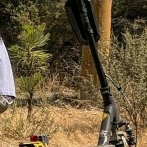 2022 Segway Ninebot G30P Max e-scooter Black and Yellow or Gold