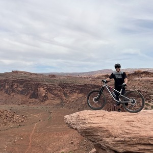 2021 Commencal Bikes Meta TR Silver, gray or bare metal