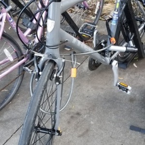 Trek 7.4 FX Silver or Gray