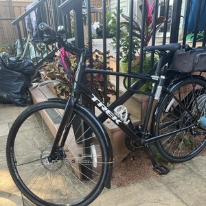 2024 Trek FX1 Disc L Satin Black Gen 3