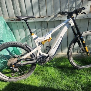 2023 Intense Tazer MX Carbon Pro White