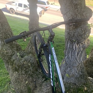 2015 Kona Kona Lava Dome Green, Black, and White