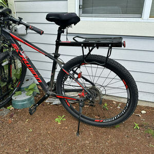 2019 Schwinn 17" aluminum mountain frame Black and Red