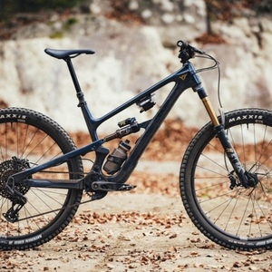 2024 YT Jeffsy Core 5 Blue