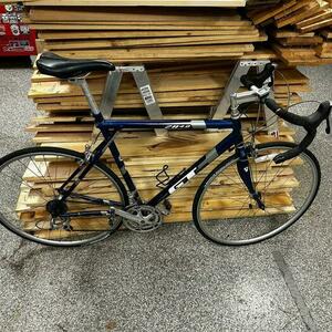 2001 GT Bicycles ZR 4.0 Blue and Silver, gray or bare metal