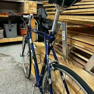 2001 GT Bicycles ZR 4.0 Blue and Silver, gray or bare metal