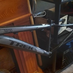 2021 Trek Alpha silver aluminum 13” Black and Silver, gray or bare metal