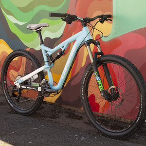 2016 Lapierre Zesty XM Blue and White
