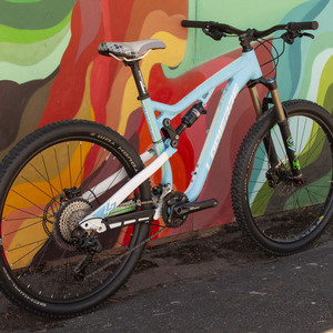 2016 Lapierre Zesty XM Blue and White