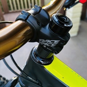 2018 Santa Cruz 5010 CC Silver, gray or bare metal