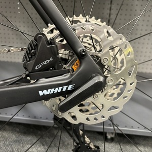 2024 White (by XXL) / Carbonda 696 GX Interceptor STORMY BLUE 2024 Blue and Black