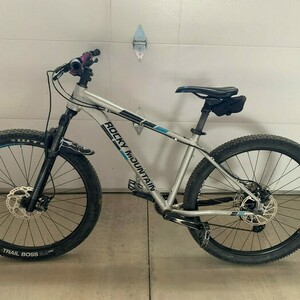 2017 Rocky Mountain Bicycles Soul 710 Silver, gray or bare metal