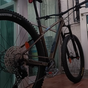 2024 Orbea Laufey H10 Green