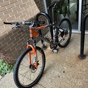 2005 Trek 4300 (Disc) Orange