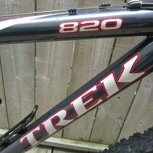 Trek 820 Blue
