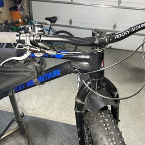 2021 Rocky Mountain Bicycles Blizzard 10 Black