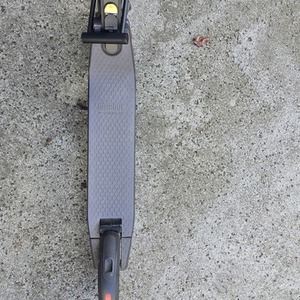 2019 Segway Ninebot ES2 e-scooter Black