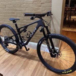 2024 Yeti ASR T5 Ultimate Black