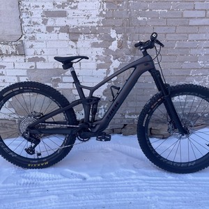 2023 Trek FUEL EXe 9.5 Black