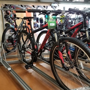 2017 Specialized HardrockV Black and Red