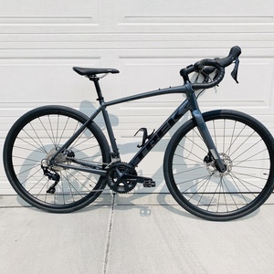 2021 Trek Domane AL 5 Disc Silver, gray or bare metal and Black