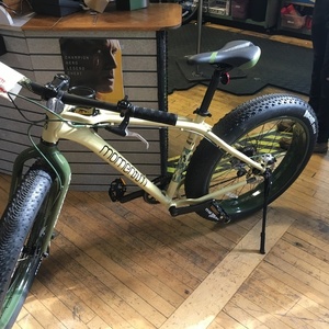 2016 Momentum Rockr Yellow or Gold, Green, and Stickers tape or other cover-up
