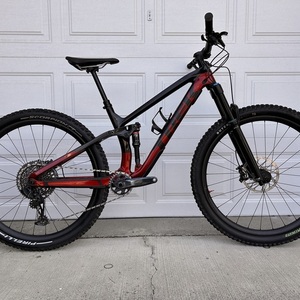2021 Trek Fuel Ex 9.8 GX Red
